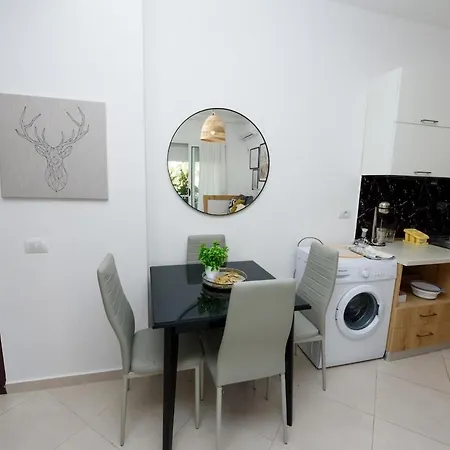Seaside Rradhime Appartement
